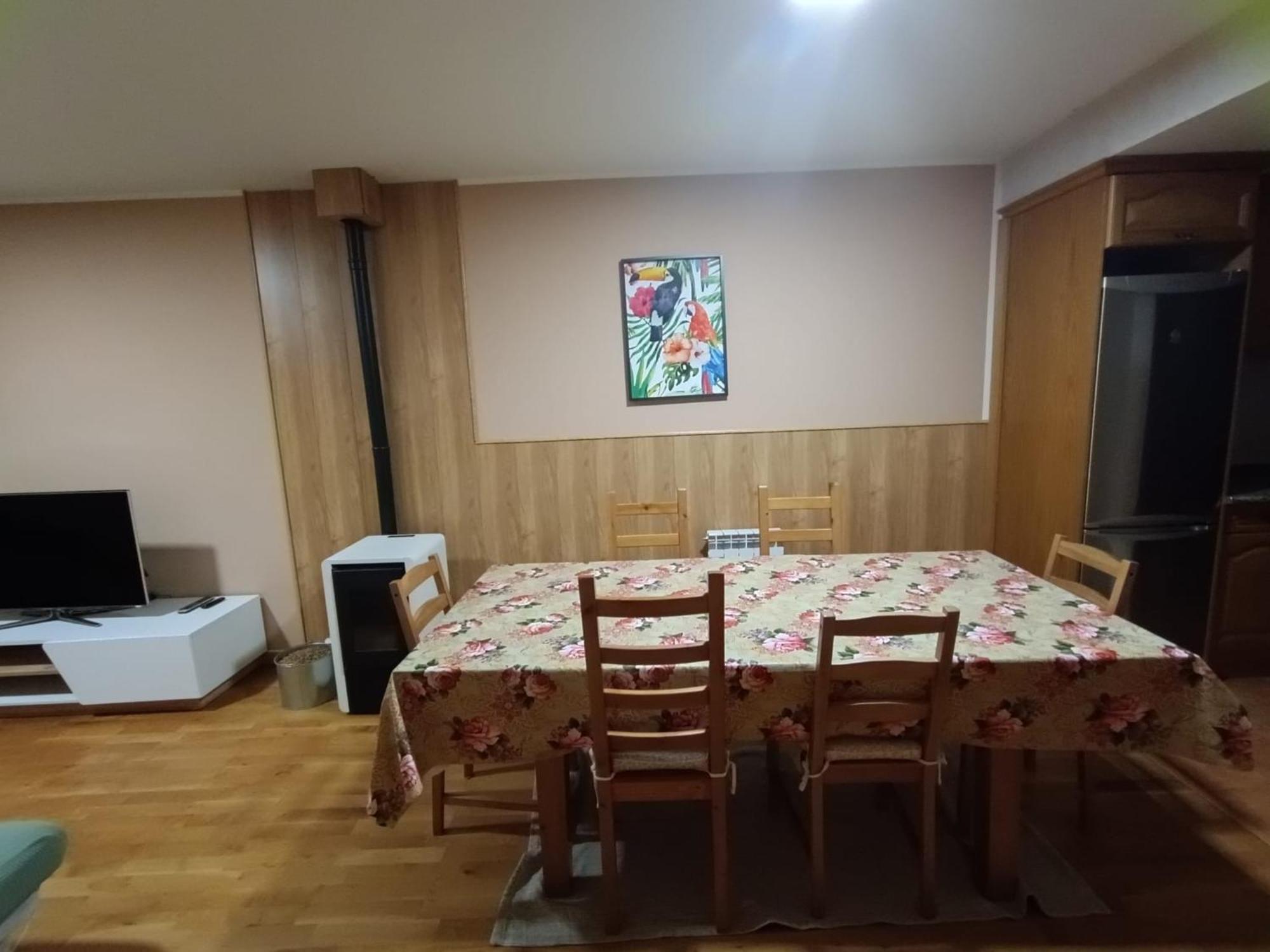 Adosado En Villanua Con Wifi Kültér fotó